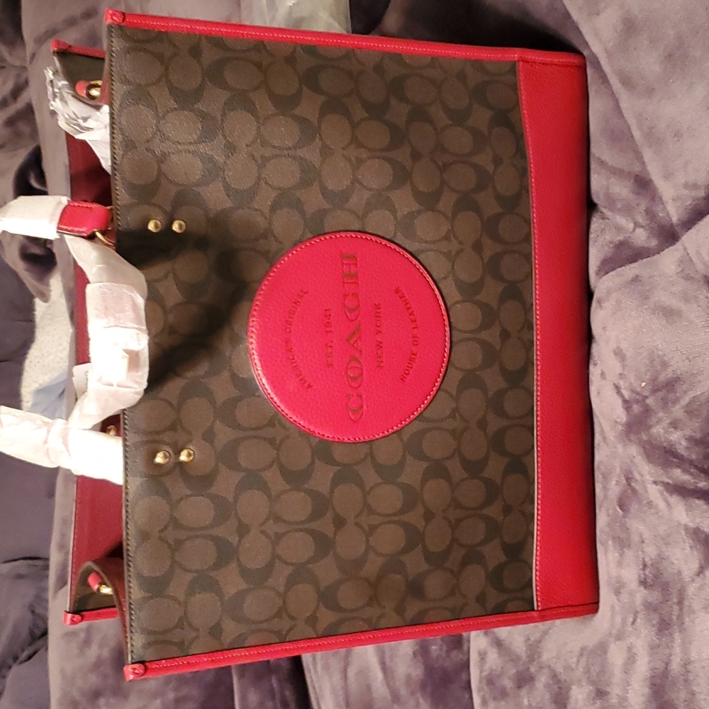 Coach Dempsey tote 40